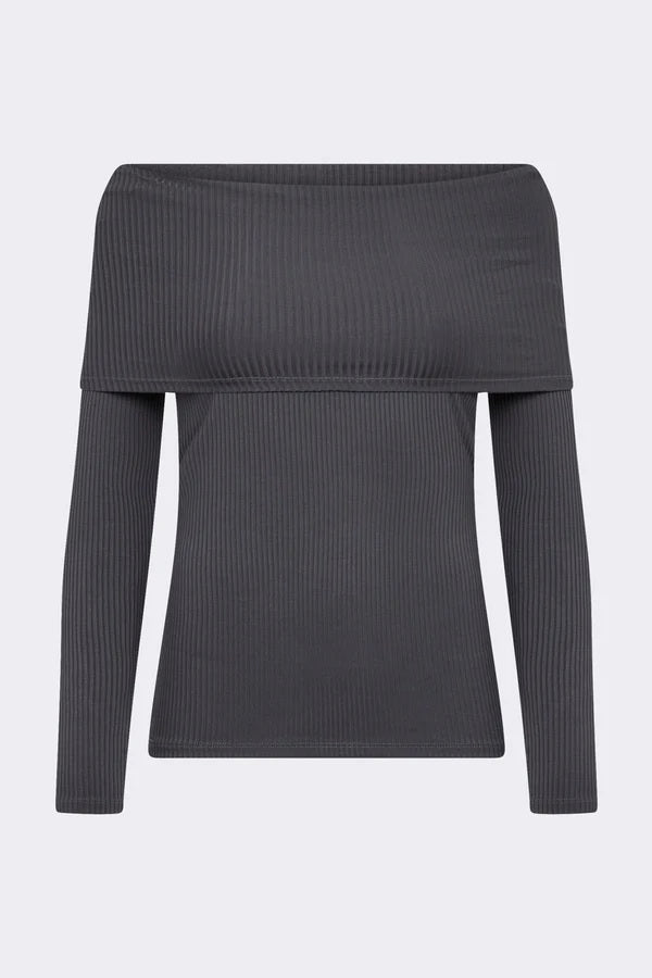 top kisa | noir